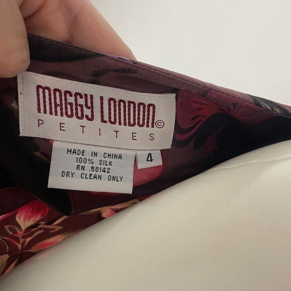 Vintage Whimsygoth 90s Maggie London Dress Size 4 Petites Silk Floral Belted - Picture 9 of 12
